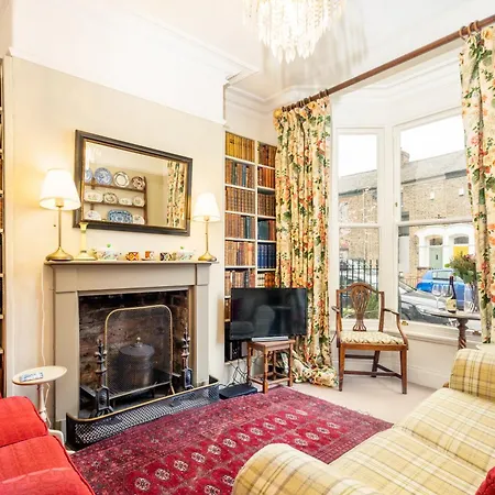 The Victorian House Holiday home *